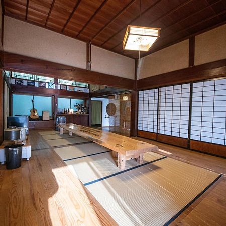 隠岐の島ゲストハウス Kusuburuhouse 隠岐の島町 エクステリア 写真