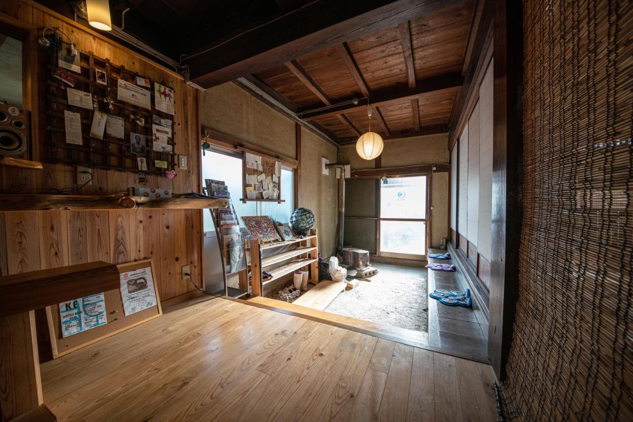 隠岐の島ゲストハウス Kusuburuhouse 隠岐の島町 エクステリア 写真
